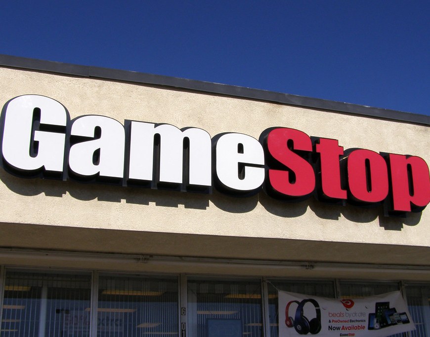 GameStop Shop Front